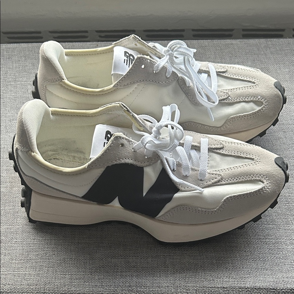 New Balance 327 Sea Salt/White Sneakers